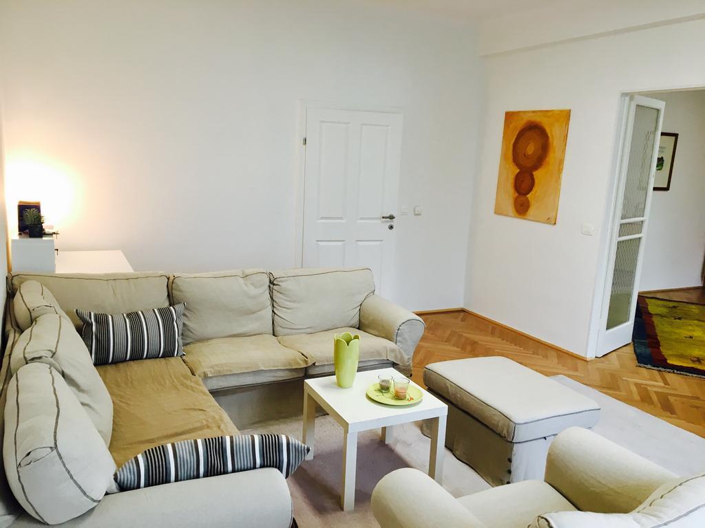 Schoenbrunn Park Apartement Wina Bagian luar foto